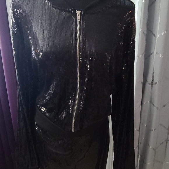 Sequin jumpsuit - Picture 2 of 11